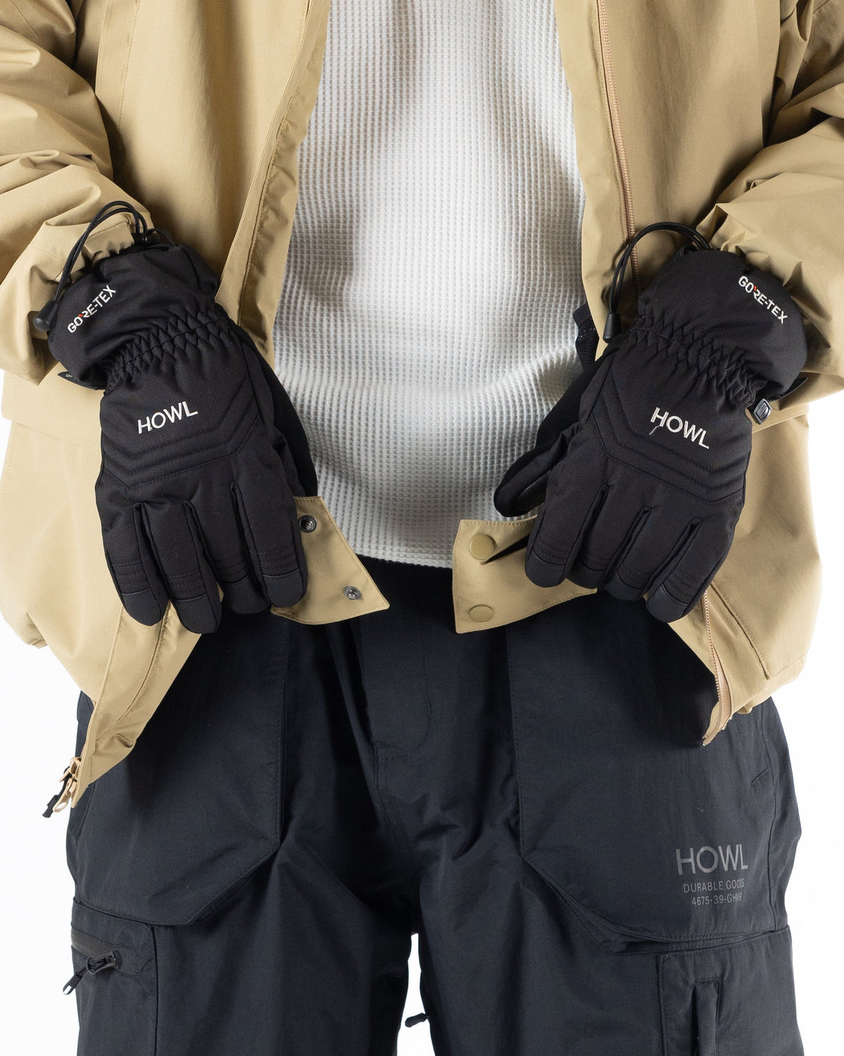 howl outwear pants and gloves for milosport