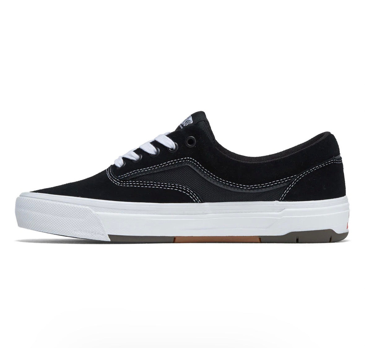 Vans Skate Era Wafflecup shoes in black and white, casual skate shoes with classic Vans waffle sole design.
