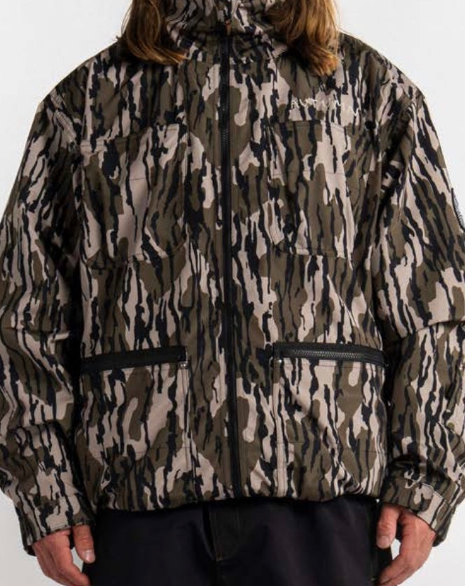 Autumn Yard Snow Jacket 2027 for men and women, stylish winter outerwear with warm insulation and weather-resistant fabric.