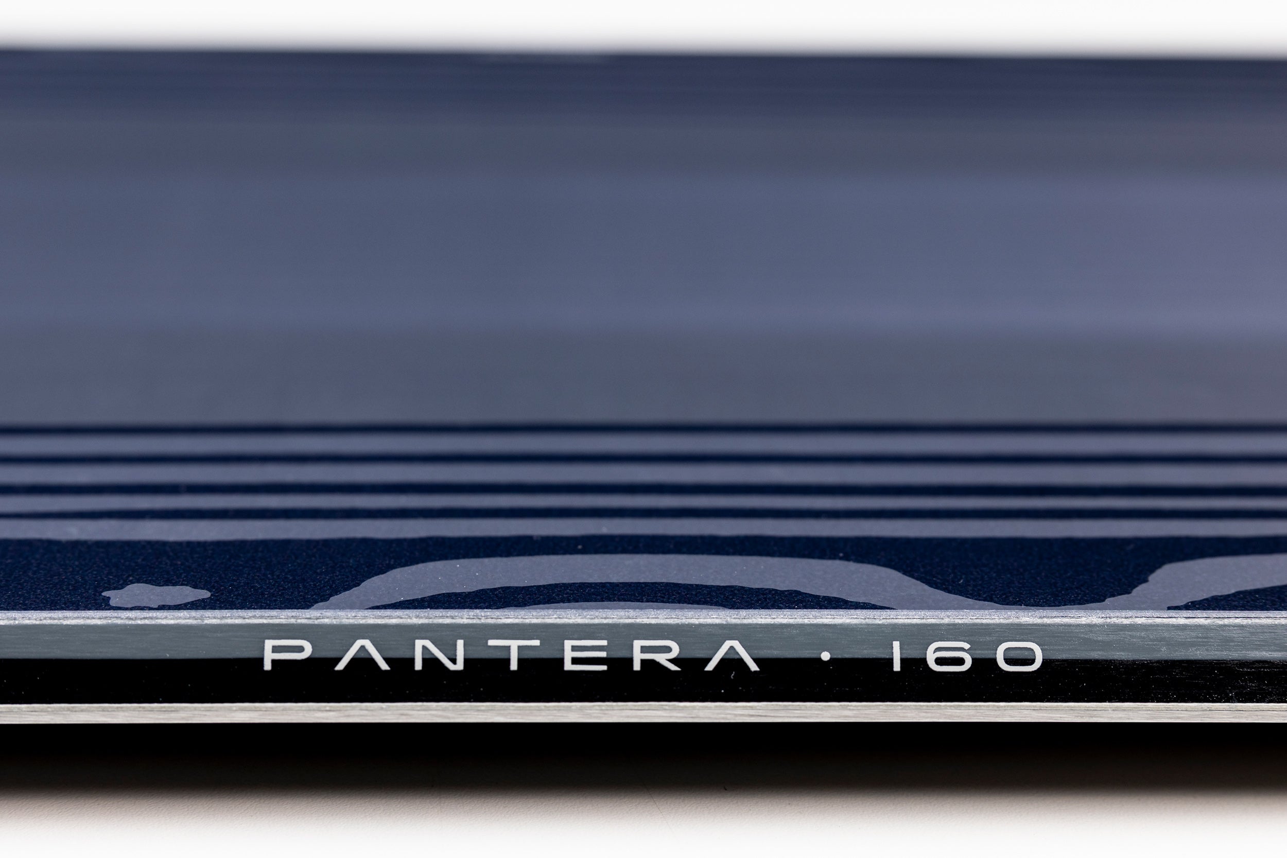 Nitro Pantera Snowboard 2027 sidewall detail showing the snowboard's design and construction for snowboarding in winter conditions.
