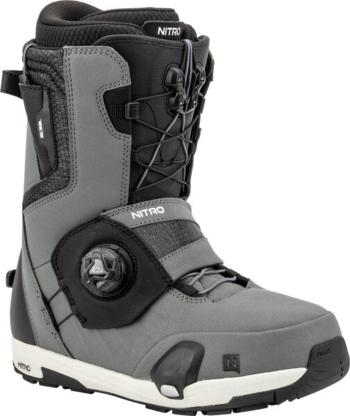 Black Nitro Profile Step On TLS snowboard boot for 2025 with secure lacing system and sturdy design, ideal for snowboarding.