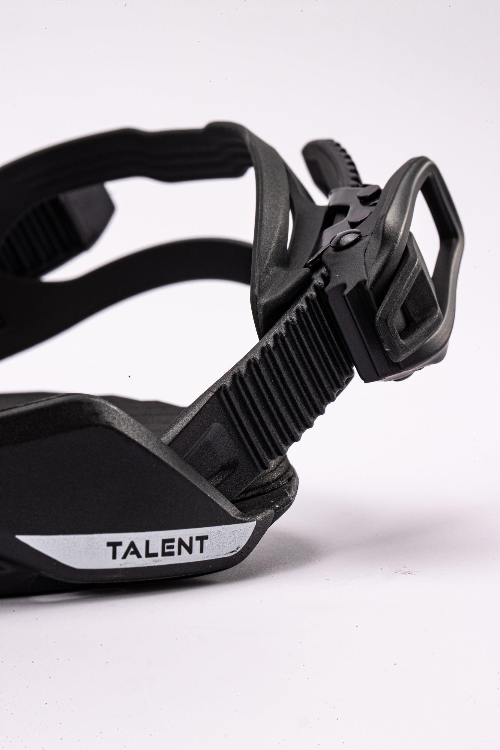 Black Nitro Talent snowboard bindings with toe ratchet and Milosport straps, designed for secure fit and performance.