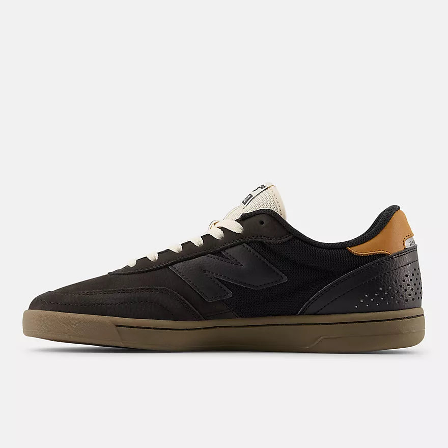New Balance Numeric 440 in Black and Black WIDE