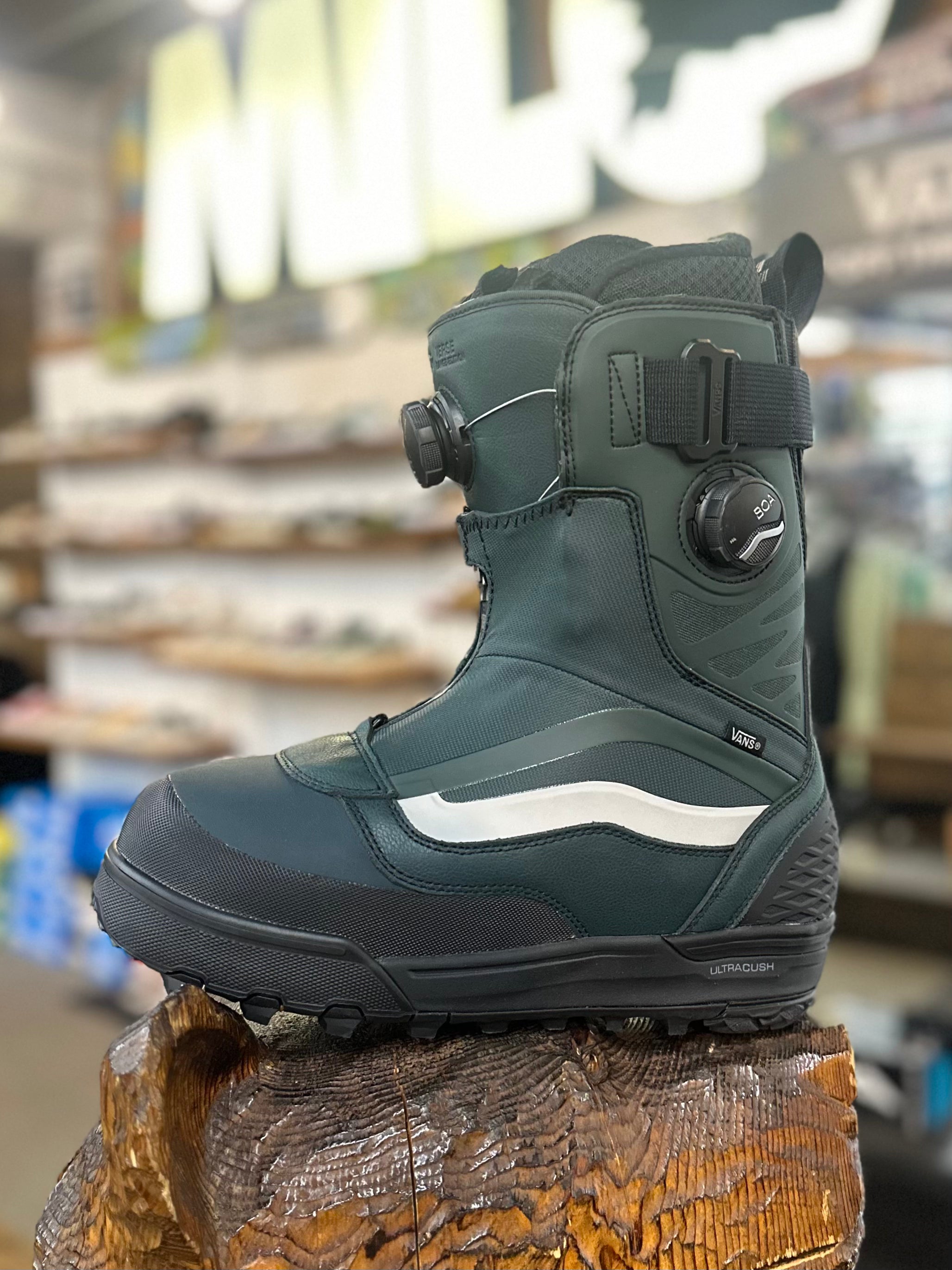 Vans Mens Verse Range Edition Snowboard Boot 2025 - M I L O S P O R T