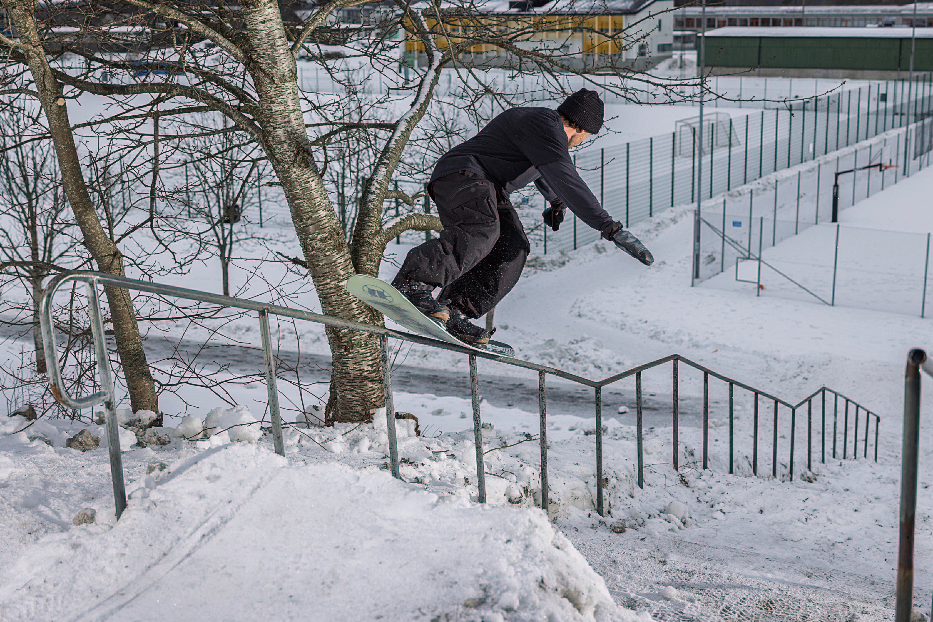 Armada Tuffy Snowboard 2027 - M I L O S P O R T
