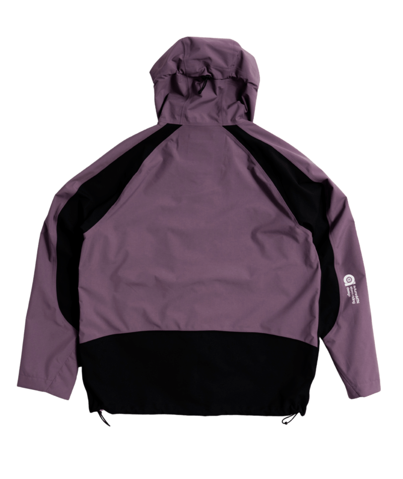 Autumn Crest 3L snow jacket in men's and women's styles, displayed in black with a hood, suitable for winter snowboarding or skiing.