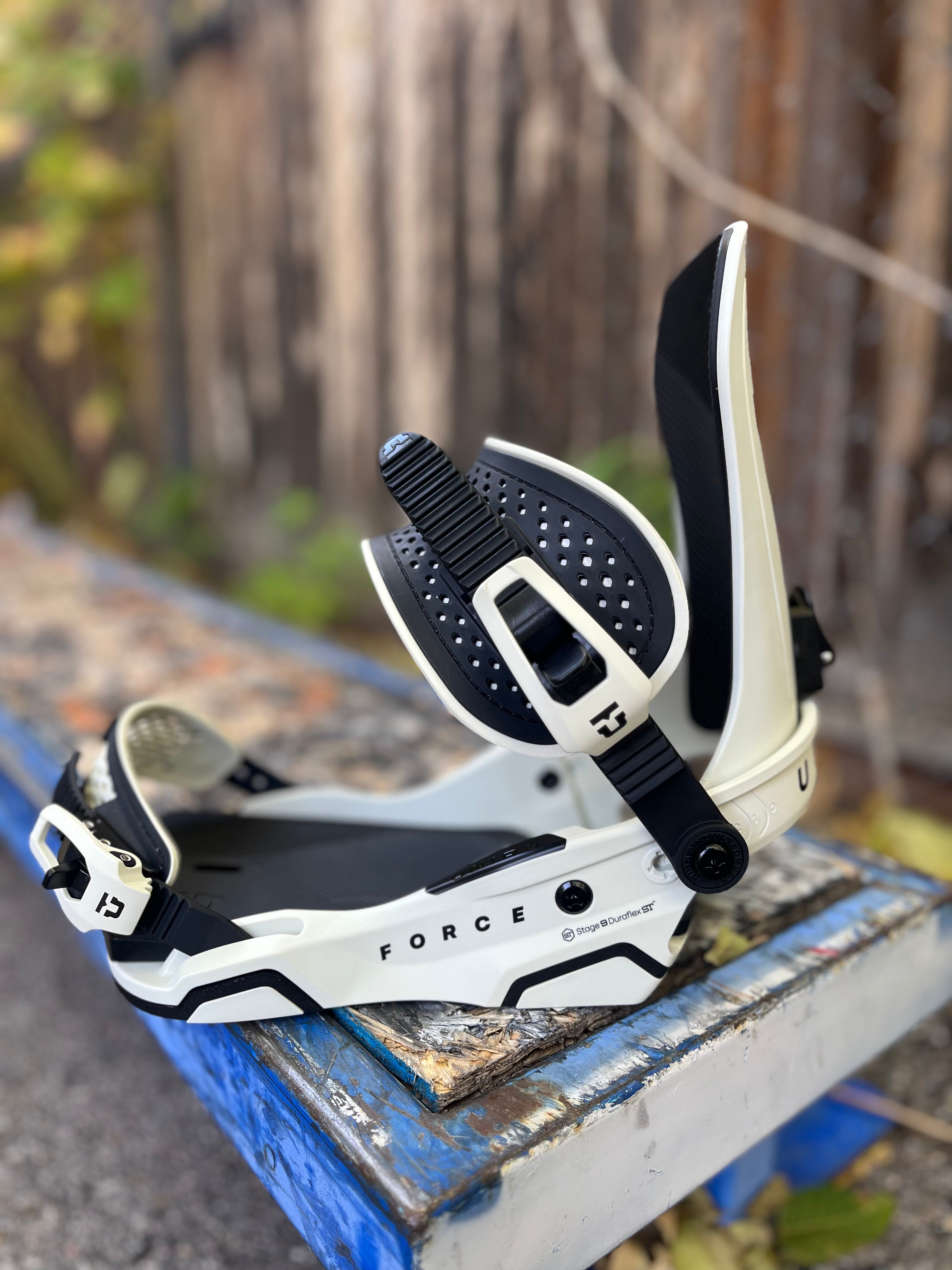 Union Force Custom House Limited Edition (Team Highback) Snowboard Binding in Sand 2024 - M I L O S P O R T