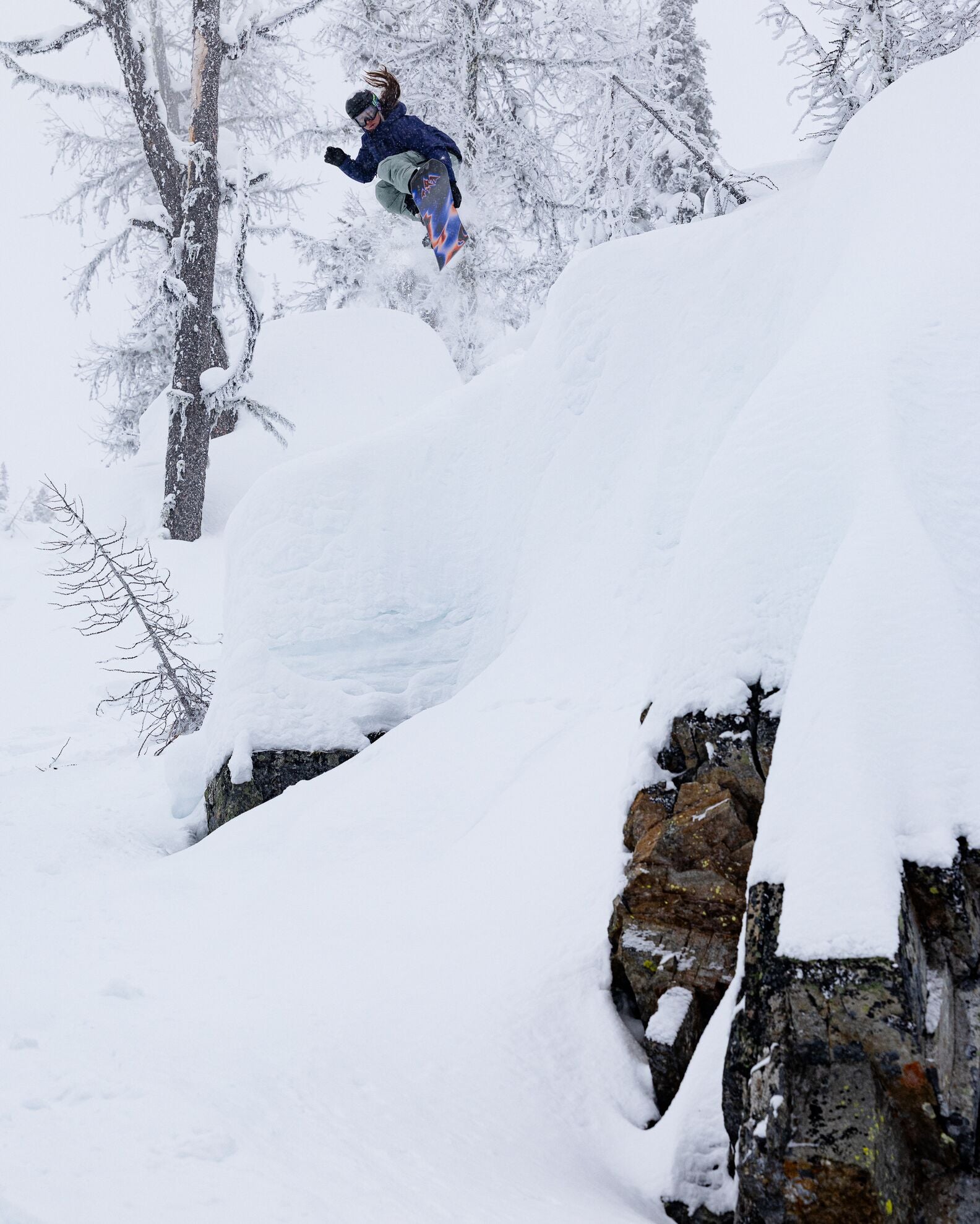 Jones Howler Snowboard 2027 | Creative Freeride Freestyle