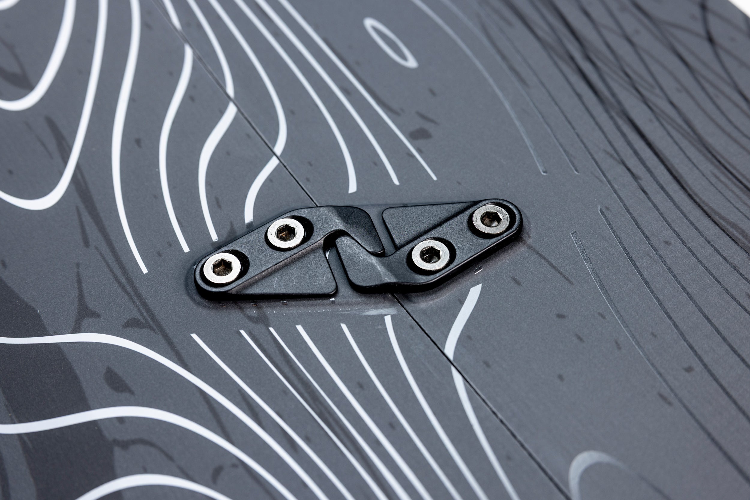Nitro Alternator FX split snowboard for 2027, featuring clips and a sleek design, ideal for snowy terrain and winter adventures.