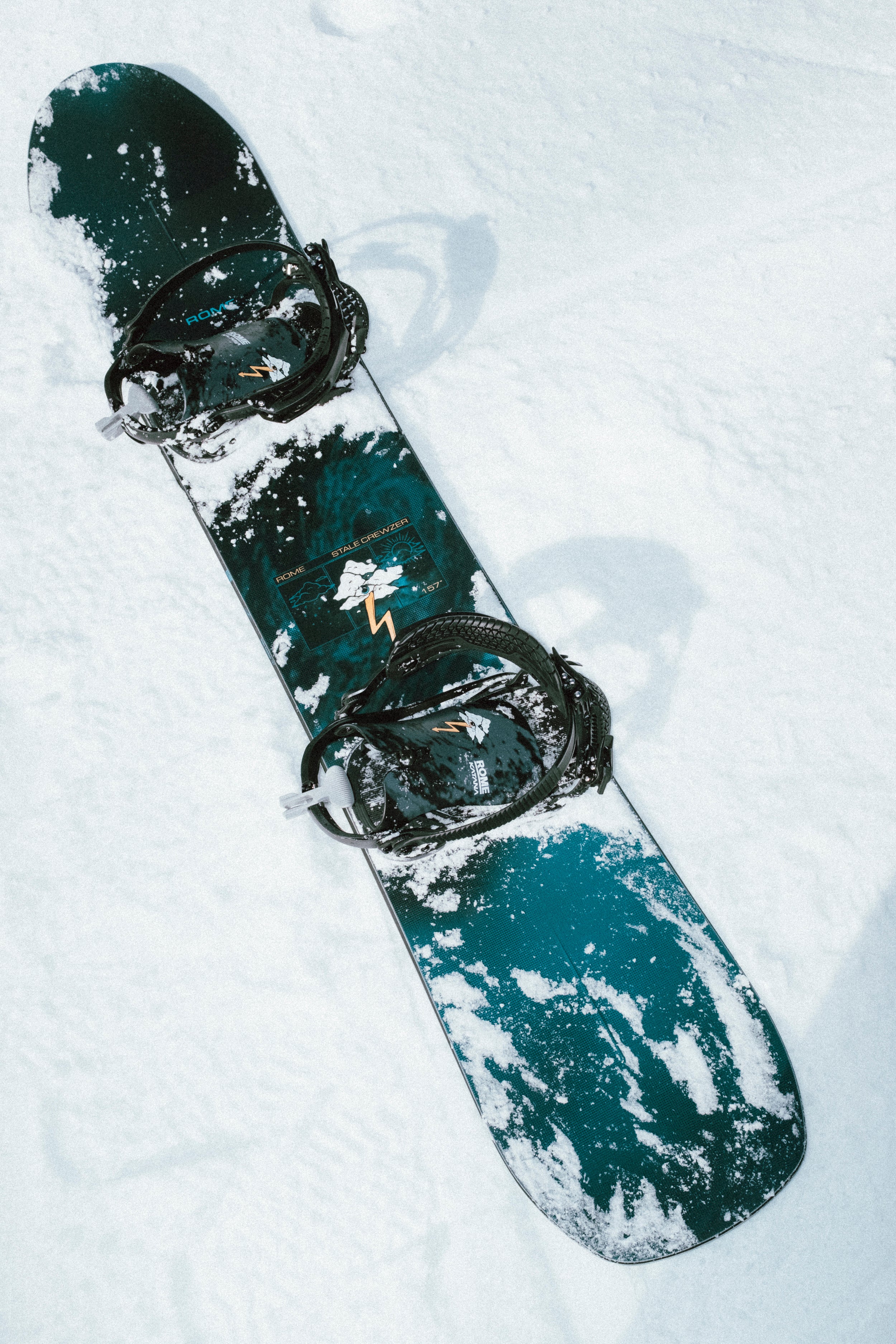 The Rome Stale Crewzer Snowboard 2027