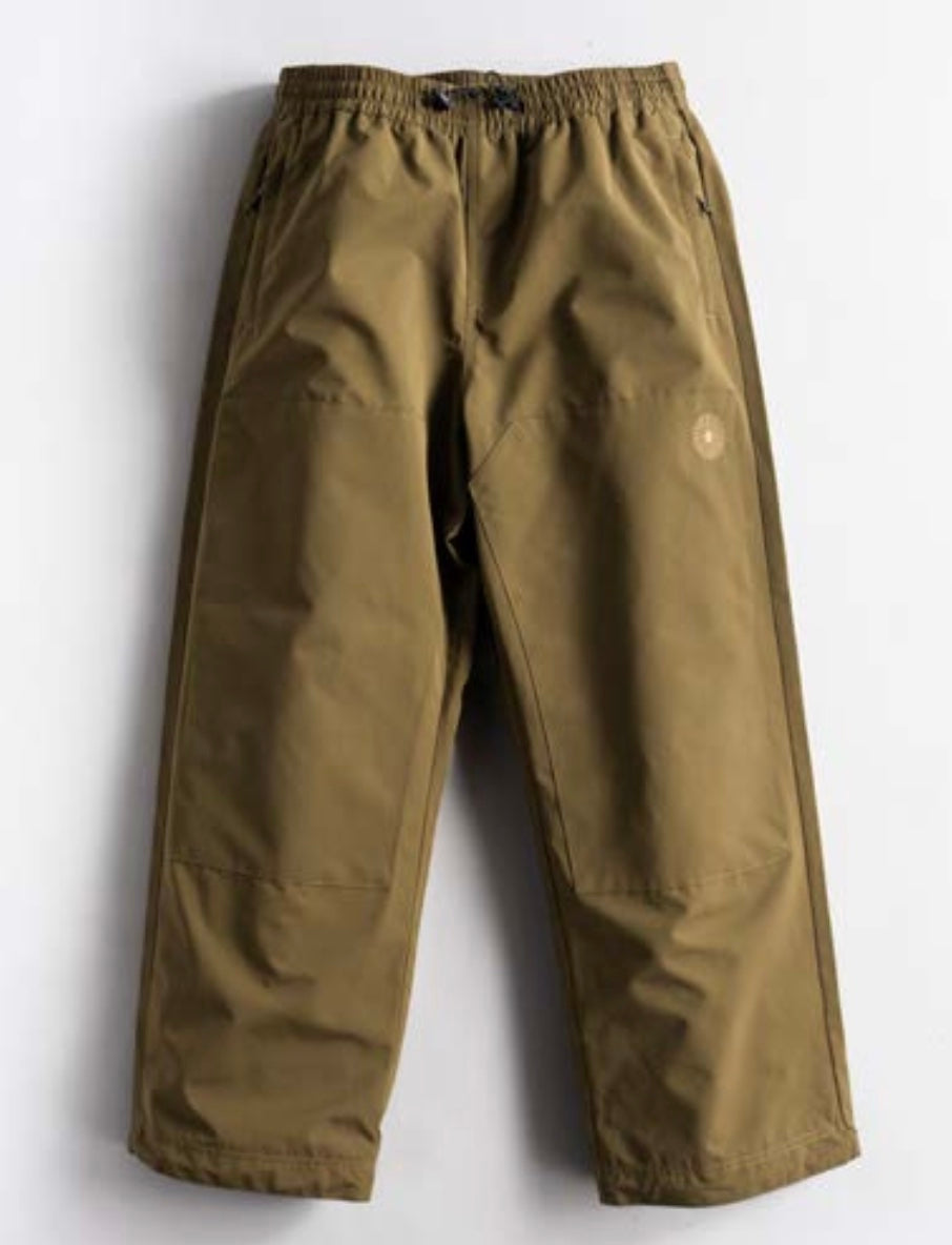 Autumn Service Snow Pant for men and women, winter waterproof ski pants with adjustable straps and insulated lining.