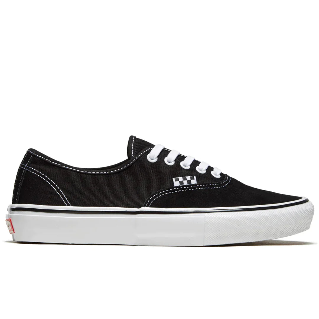 Vans Skate Authentic in Black and White