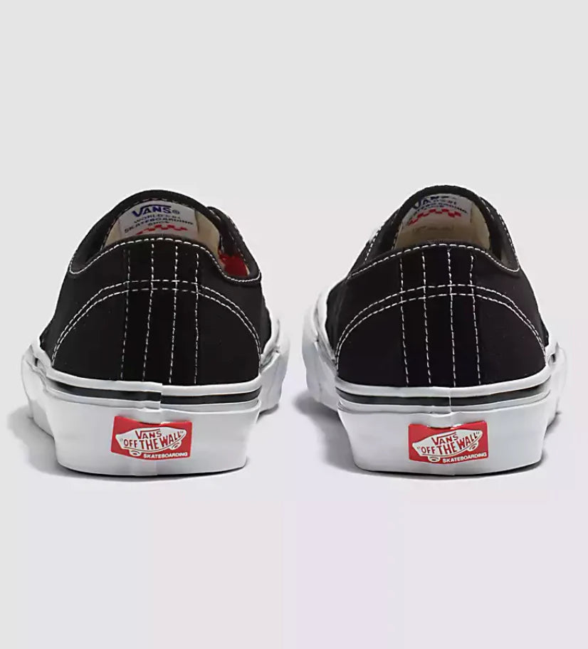 Vans Skate Authentic in Black and White