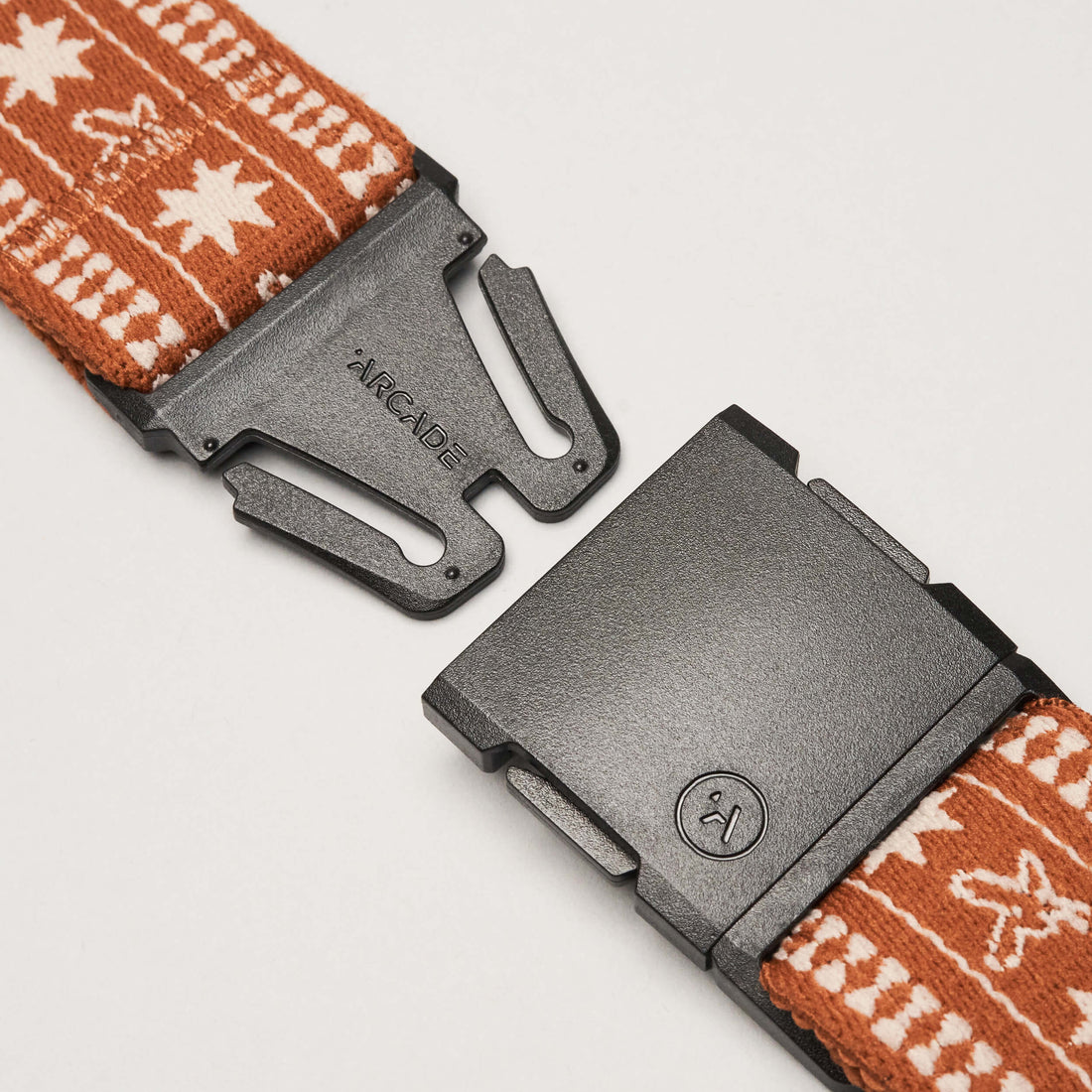 Arcade Wild Rag Belt in Bay - M I L O S P O R T