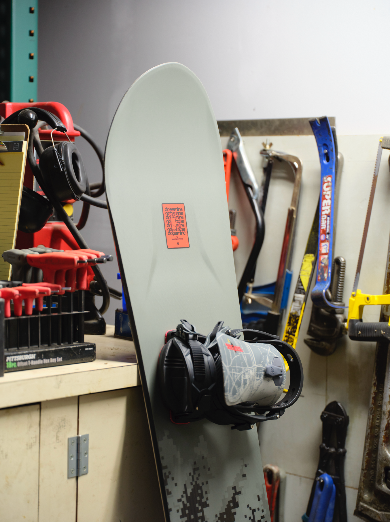 K2 Antidote snowboard with nose and graphics, designed for snowboarding in winter conditions.
