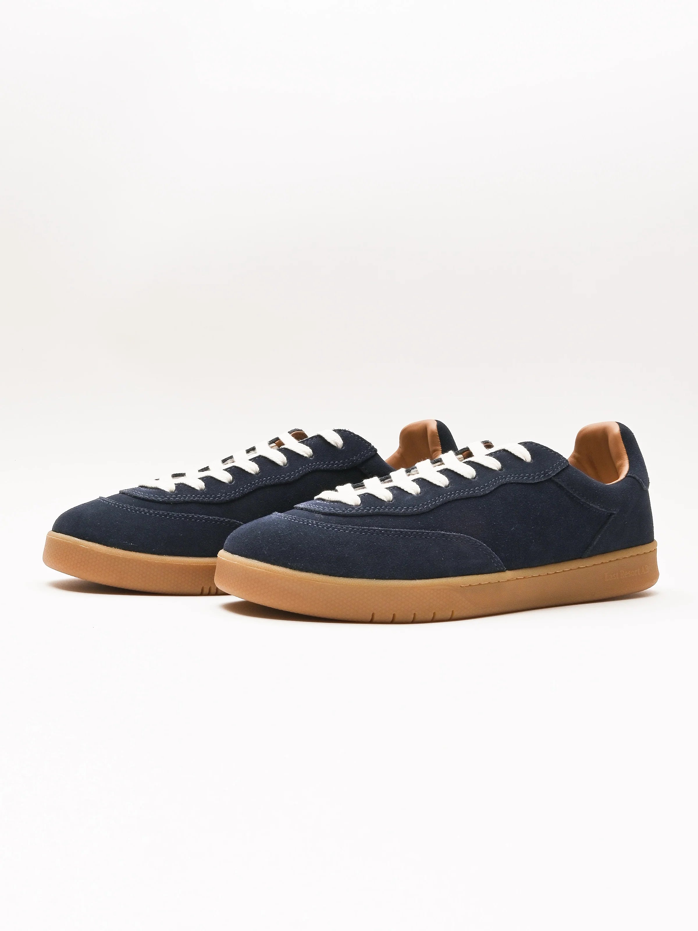 Last Resort CM001 Lo in Old Blue and Gum