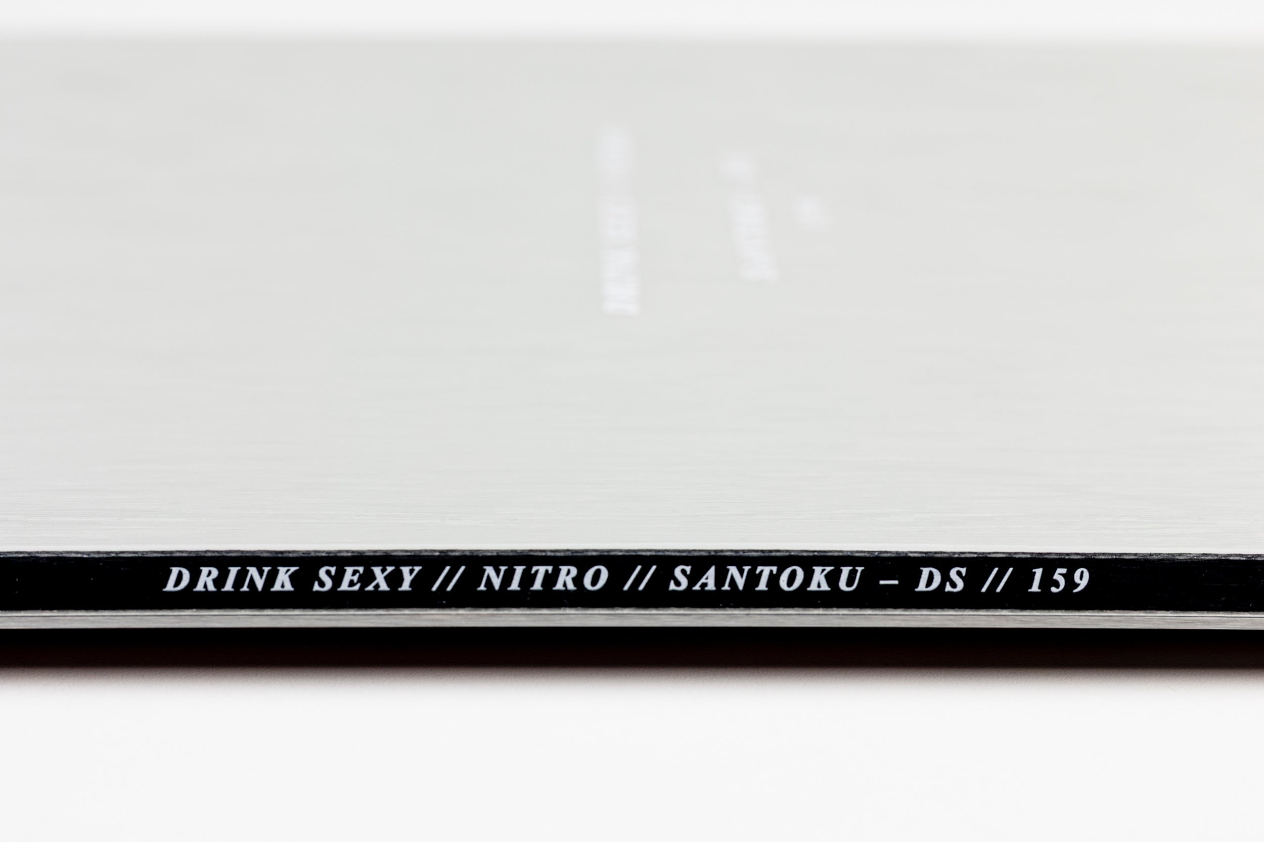 Nitro Santoku Snowboard 2027 sidewall branding and design, showcasing the sleek snowboarding equipment by Nitro.