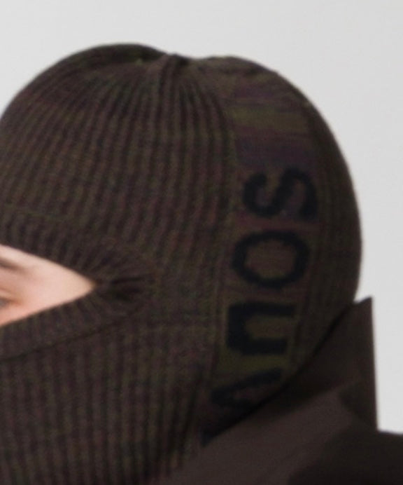 Souvenir Multi Yarn Burglar Mask 2027, unisex mask with colorful yarn design, suitable for men and women, casual or costume wear