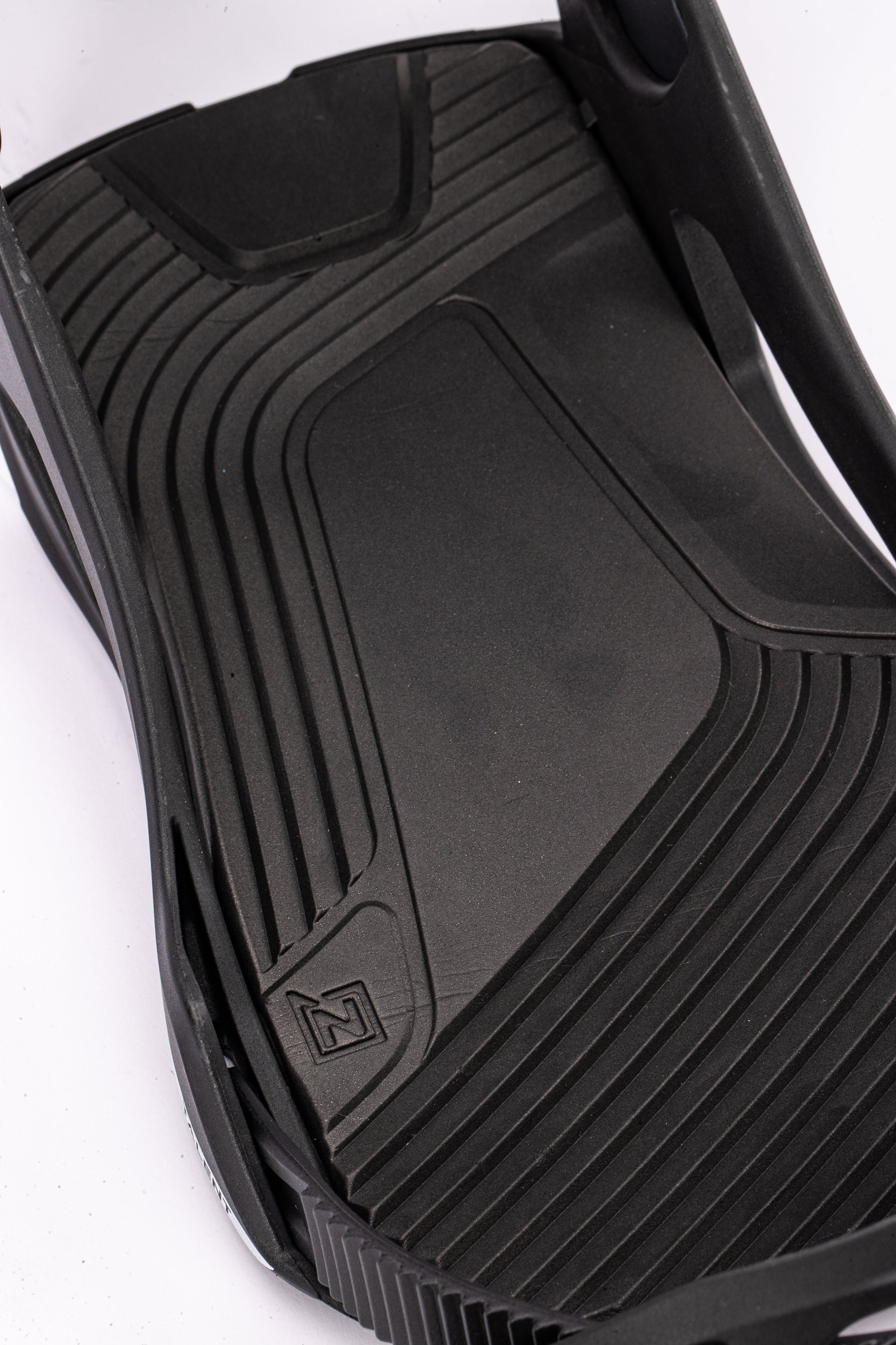 Black Nitro Talent snowboard bindings with padded footbed, designed for snowboarding in 2027.