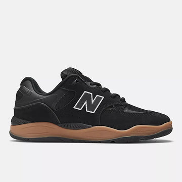 New Balance Numeric 1010 Tiago Skate Shoe in Black and White