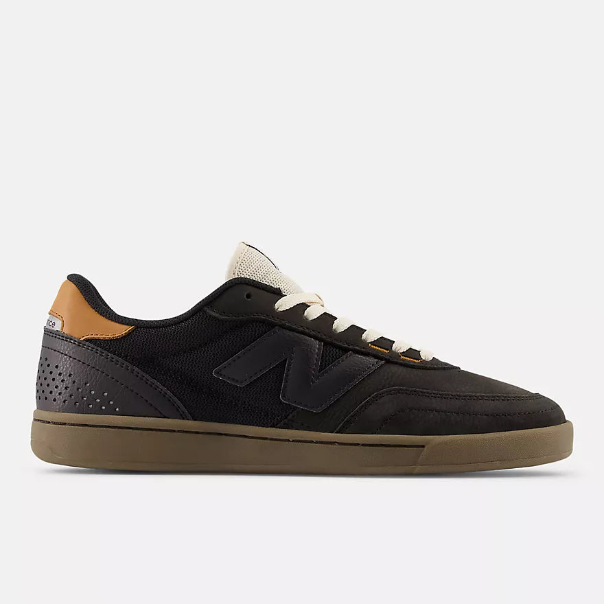 New Balance Numeric 440 in Black and Black WIDE
