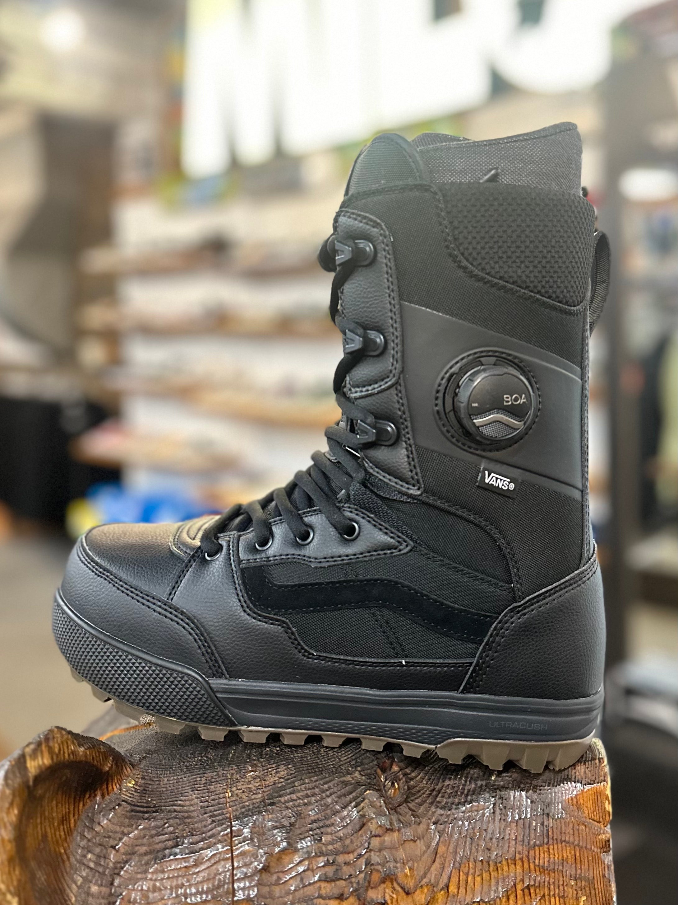 Vans Mens Invado Pro Snowboard Boot 2025 - M I L O S P O R T