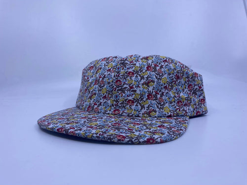 Autumn 5 Panel Mixed Strapback Hat in Mini Floral - M I L O S P O R T