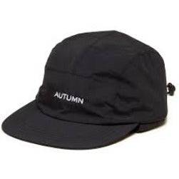 Autumn Flap Cap in Black - M I L O S P O R T